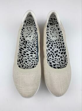 Hey Dude Savannah Slip On Classic Flats Casual Sneakers Cream Gold Women's 9